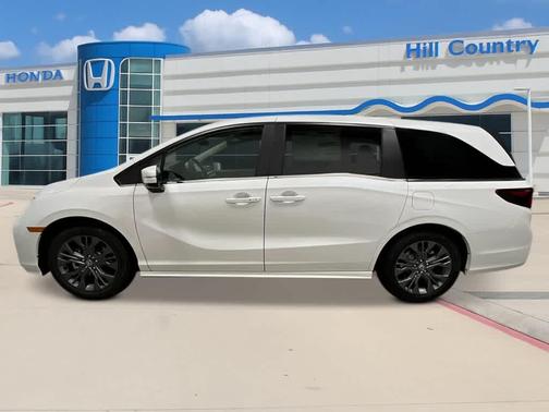 Platinum White Pearl 2026 Honda Odyssey Touring