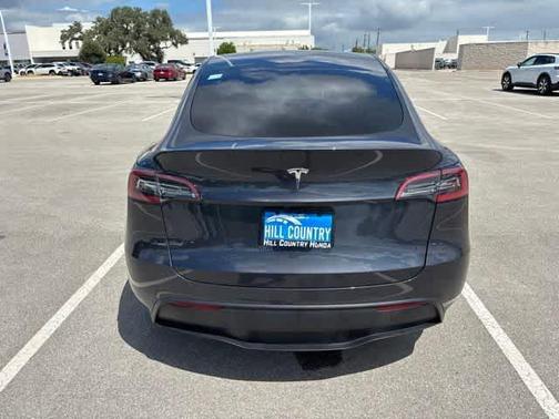 Black 2025 Tesla Model Y Long Range