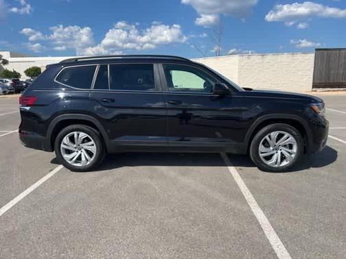 2023 Volkswagen Atlas 2.0T SE w/Technology