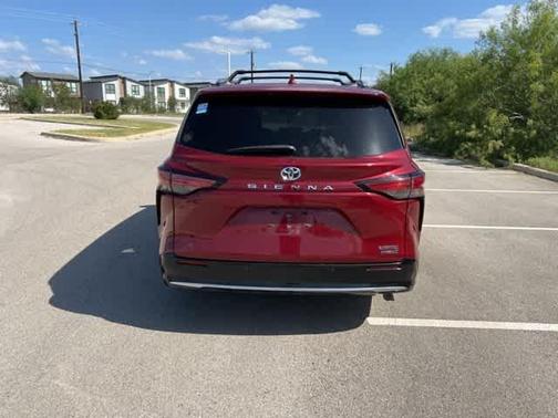 2021 Toyota Sienna Limited