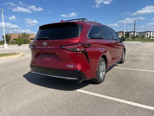 2021 Toyota Sienna Limited