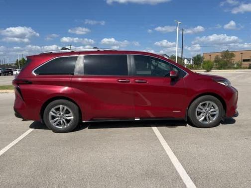 2021 Toyota Sienna Limited