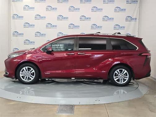 2021 Toyota Sienna Limited