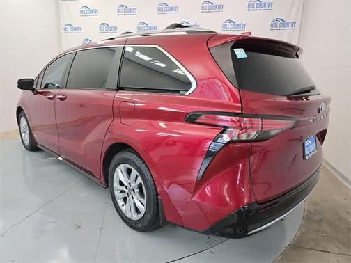 2021 Toyota Sienna Limited