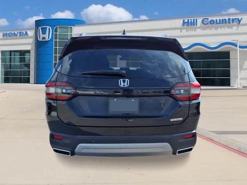 2025 Honda Pilot TOURING+