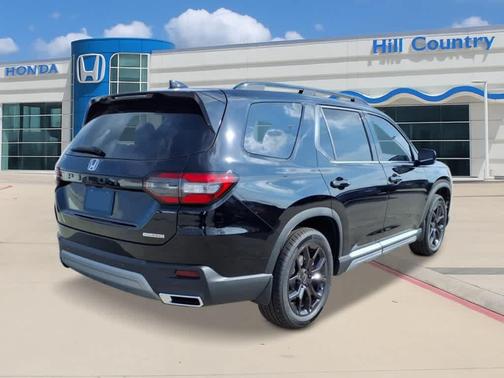 2025 Honda Pilot TOURING+