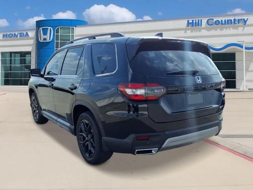 2025 Honda Pilot TOURING+