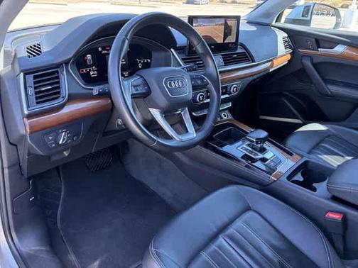 2023 Audi Q5 45 S line Premium Plus