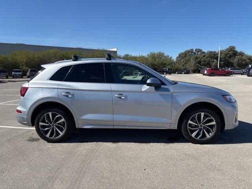 2023 Audi Q5 45 S line Premium Plus