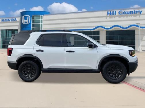 Platinum White Pearl 2026 Honda Passport TrailSport Elite Blackout