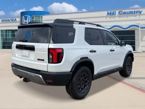 Platinum White Pearl 2026 Honda Passport TrailSport Elite Blackout