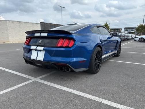 2017 Ford Shelby GT350 Base