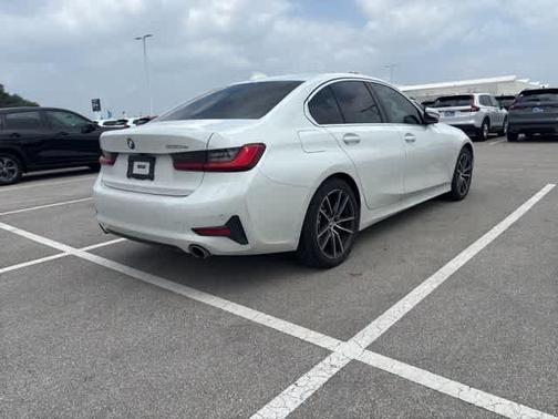 Alpine White 2021 BMW 330e 330e