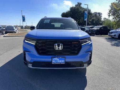 Sky 2025 Honda Pilot TrailSport