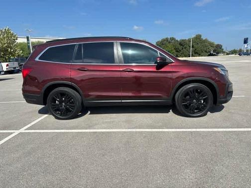 Deep Scarlet Pearl 2022 Honda Pilot Special Edition