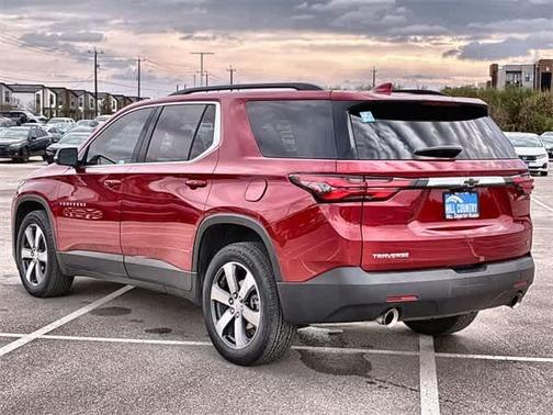 2023 Chevrolet Traverse LT Leather