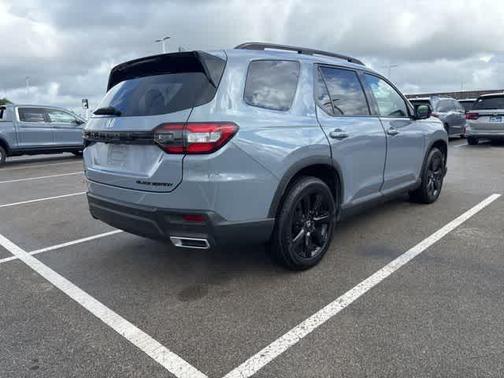 Sonic Gray Pearl 2025 Honda Pilot Black Edition