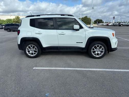 Alpine White Clearcoat 2019 Jeep Renegade Latitude