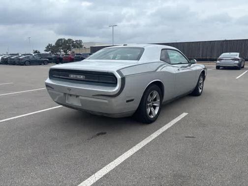 2009 Dodge Challenger SE
