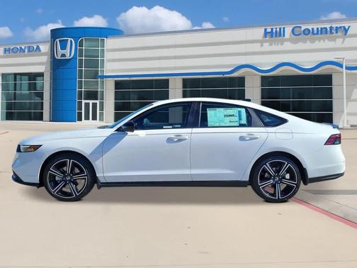 Platinum White Pearl 2026 Honda Accord Hybrid Sport