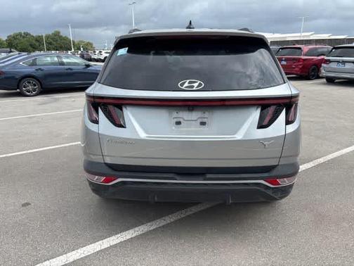 Shimmering Silver 2022 Hyundai TUCSON SEL
