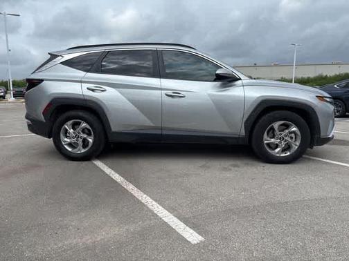 Shimmering Silver 2022 Hyundai TUCSON SEL