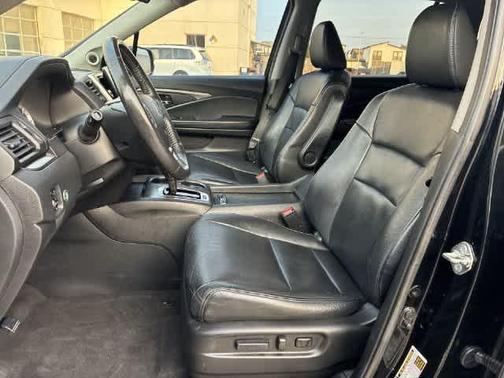 Black 2017 Honda Pilot EX-L