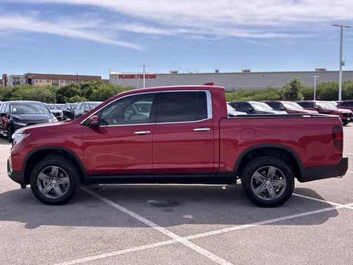 Radiant Red Metallic II 2022 Honda Ridgeline RTL-E