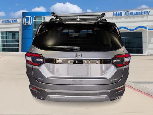 Modern Steel Metallic 2026 Honda Pilot Elite