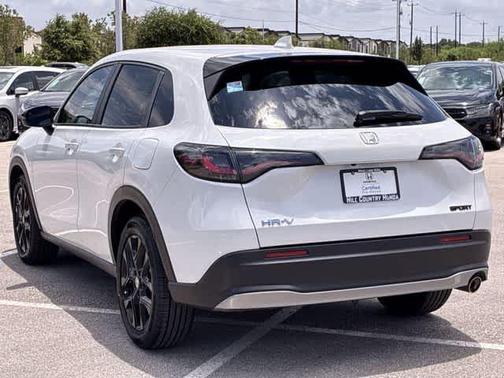 Platinum White Pearl 2023 Honda HR-V Sport