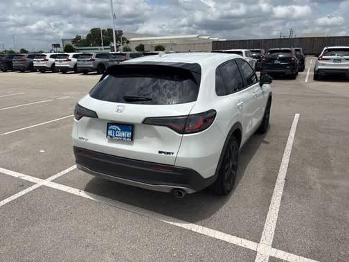 Platinum White Pearl 2023 Honda HR-V Sport