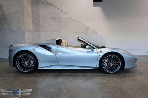 2019 Ferrari 488 Spider Base