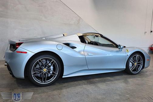 2019 Ferrari 488 Spider Base