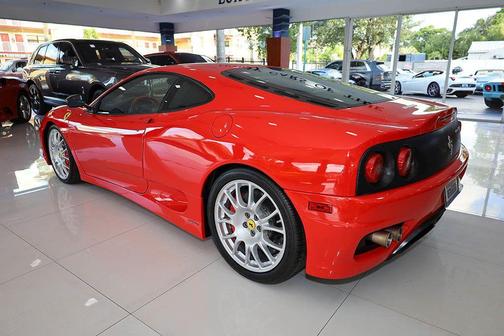 Photo 5 of 32 of 2004 Ferrari Challenge Stradale