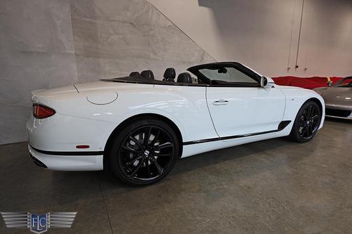 Glacier White 2021 Bentley Continental GT V8