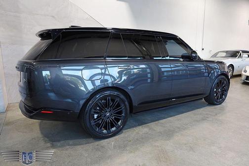 2023 Land Rover Range Rover P530 SE LWB 7 Seat