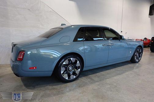 2023 Rolls-Royce Phantom Sedan