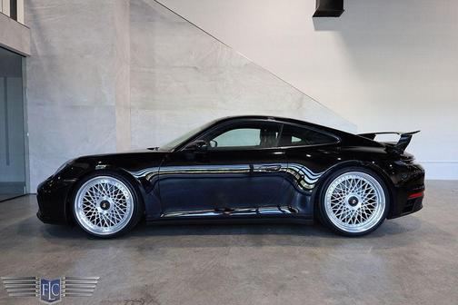 2024 Porsche 911 Carrera GTS
