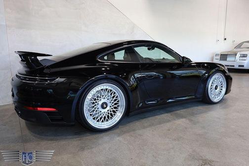 2024 Porsche 911 Carrera GTS