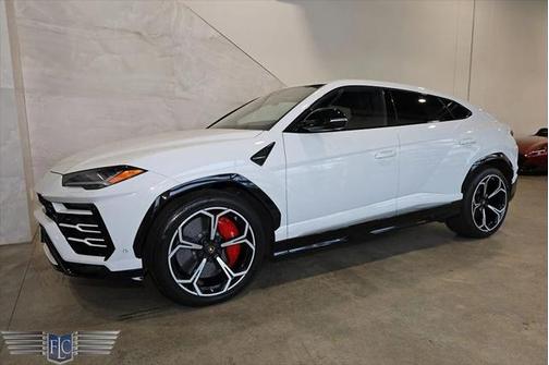 2019 Lamborghini Urus AWD