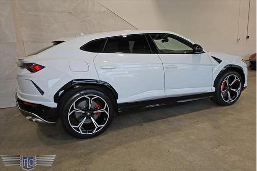 2019 Lamborghini Urus AWD