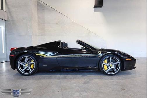 2013 Ferrari 458 Spider Base