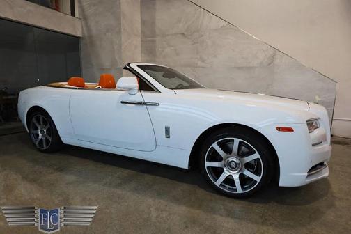Arctic White 2017 Rolls-Royce Dawn Convertible