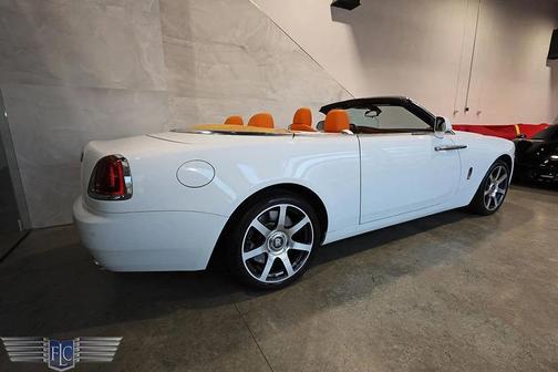 Arctic White 2017 Rolls-Royce Dawn Convertible