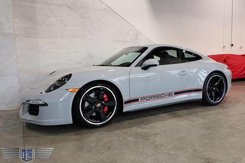Fashion Gray 2016 Porsche 911 Carrera GTS