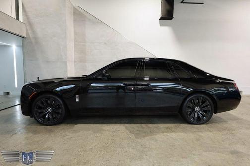 2023 Rolls-Royce Ghost Shooting Star Headliner, Illuminated Grill, Illuminated Fascia