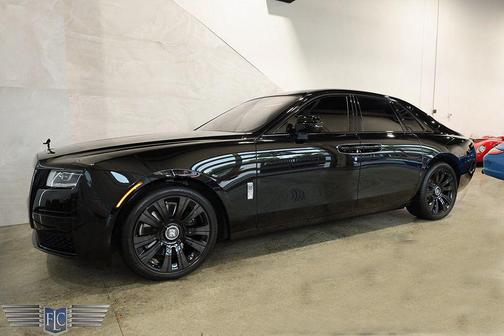 2023 Rolls-Royce Ghost Shooting Star Headliner, Illuminated Grill, Illuminated Fascia