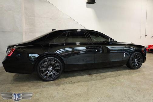 2023 Rolls-Royce Ghost Shooting Star Headliner, Illuminated Grill, Illuminated Fascia