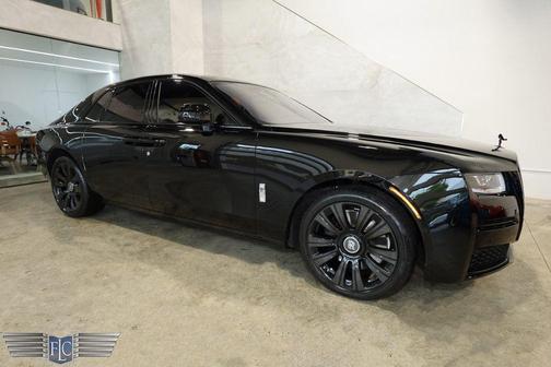 2023 Rolls-Royce Ghost Shooting Star Headliner, Illuminated Grill, Illuminated Fascia