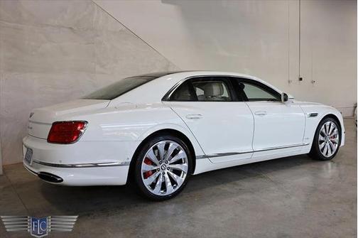 2020 Bentley Flying Spur Mulliner W12